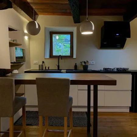 Apartament Casa Pietra Trontano